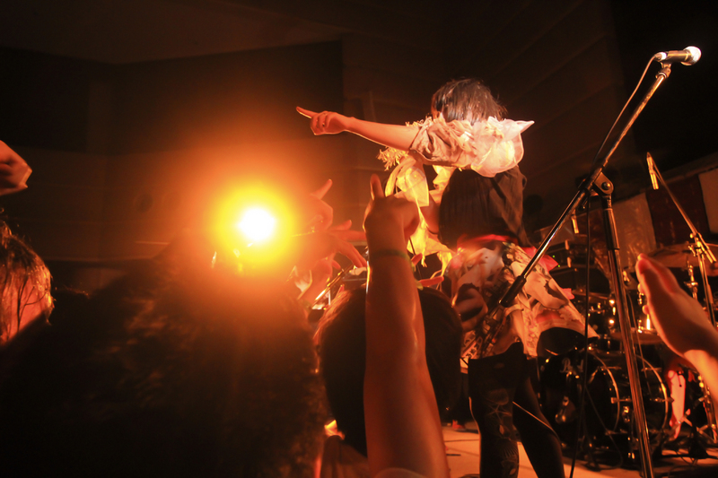 大森靖子＆THEピンクトカレフ(photo:藤野万李子)
