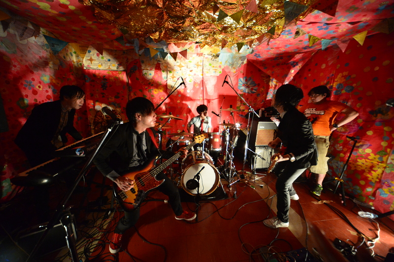 バズマザーズ(photo:鷲岡遊)