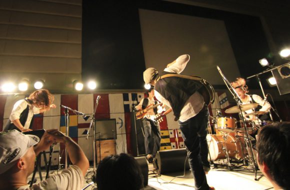 jizue(photo:藤野万李子)